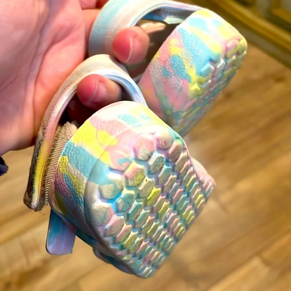 Cat and jack beach sandals marbled Colorful Kids baby size 5